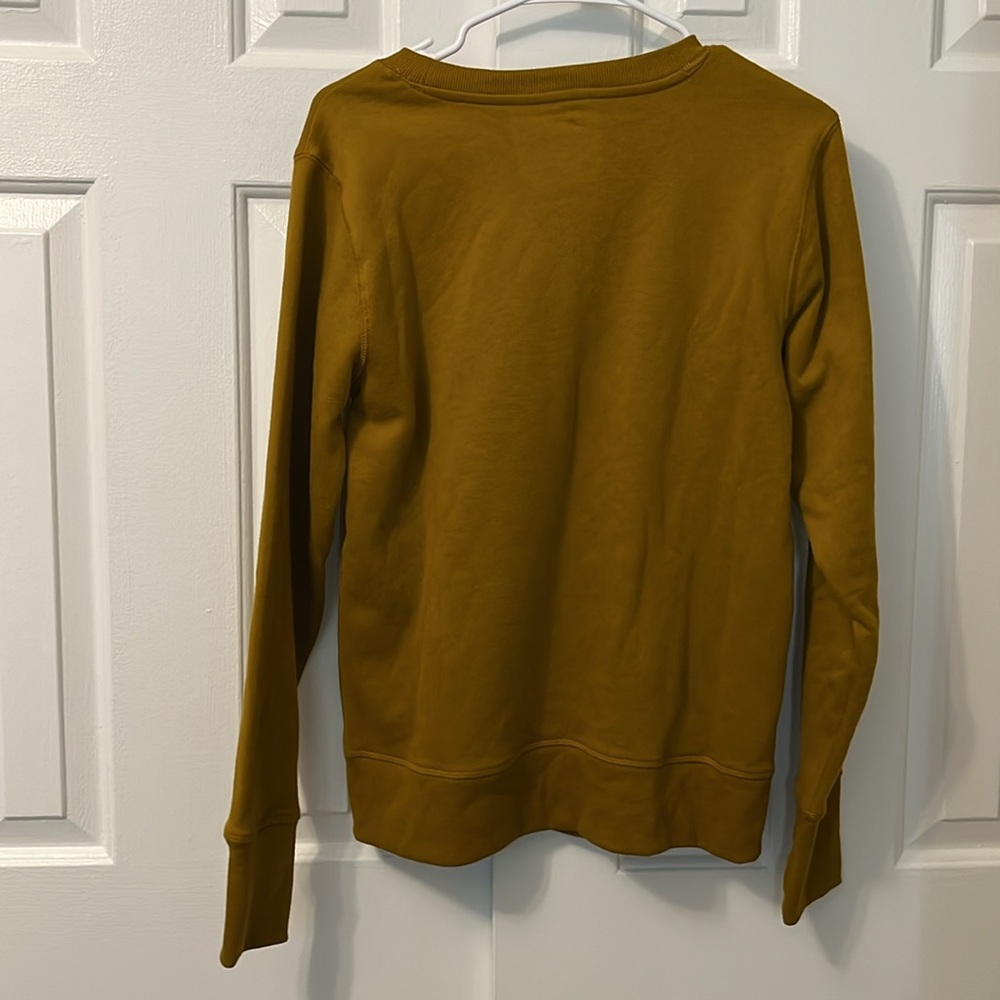 Burnt Yellow Tek Gear Fleece Sweater Crewneck Pullover Size S Thumb Holes - Picture 7 of 7